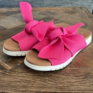 Bernie Mev tie sandal size 8-8.5